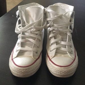 White high top converse sneakers. Size 7